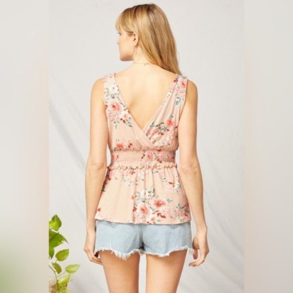 Entro | Ellie Floral Print Surplice Sleeveless Smocked Top Ruffle Cottage Medium - Picture 11 of 14